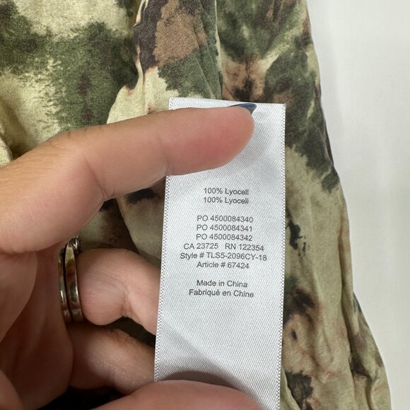 2/$30 Community Watercolor Floral Pleated Blouse with Keyhole XS #A0260 TRB2 - Picture 8 of 9